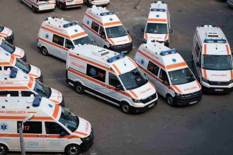 Mai multe ambulanțe din Gorj au ruginit din cauza dezinfectanților