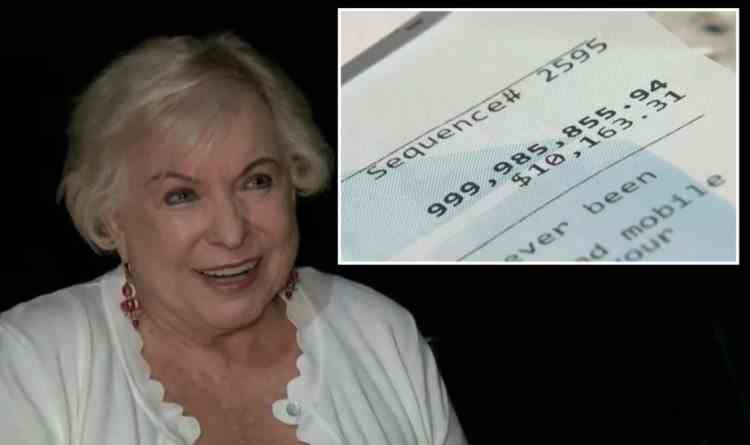 O femeie a aflat că este miliardară în momentul în care a mers la bancomat să scoată 20 de dolari