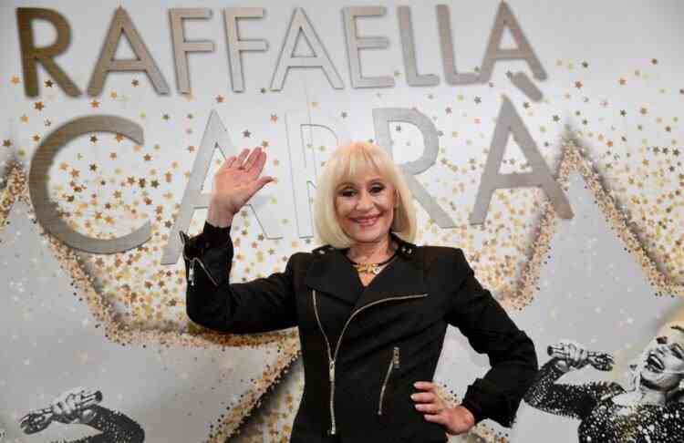 A murit cântăreața și prezentatoarea TV Raffaella Carra
