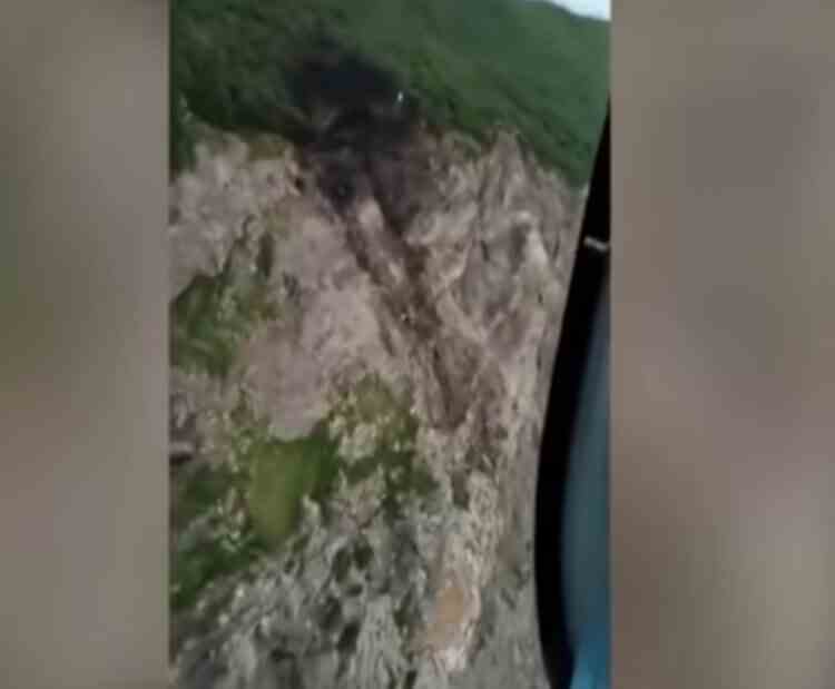 VIDEO - Au fost găsite nouă dintre trupurile pasagerilor care se aflau în avionul rus prăbușit ieri în Kamceatka