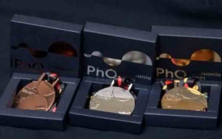 Echipa României a obținut medalii de aur și de argint la Olimpiada Internaţională de Fizică