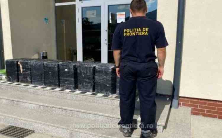 Mii de pachete de țigări au fost găsite de polițiștii de frontieră din Botoșani