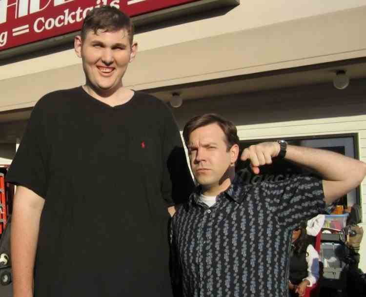 Unul dintre cei mai înalți bărbați din lume a murit la doar 38 de ani