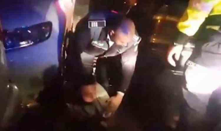 VIDEO: Tânărul care a evadat marți din arestul Poliției Municipiului Urziceni a fost prins