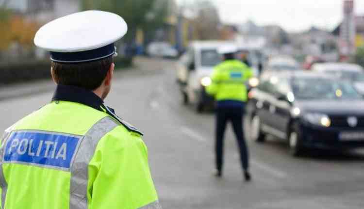 Decizia magistraților din Alba: Pedeapsă cu suspendare pentru un bărbat care a condus beat pe autostradă, cu permis de conducere fals