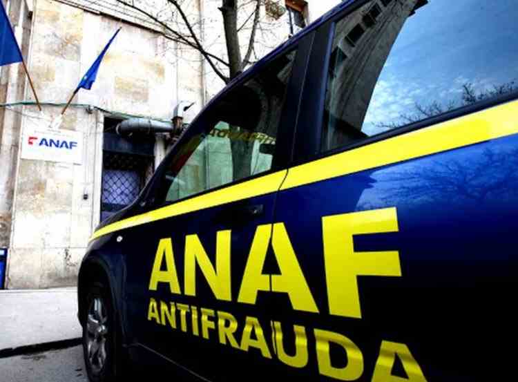 Doi inspectori ANAF din Ilfov au fost reținuți de DNA pentru luare de mită și trafic de influență
