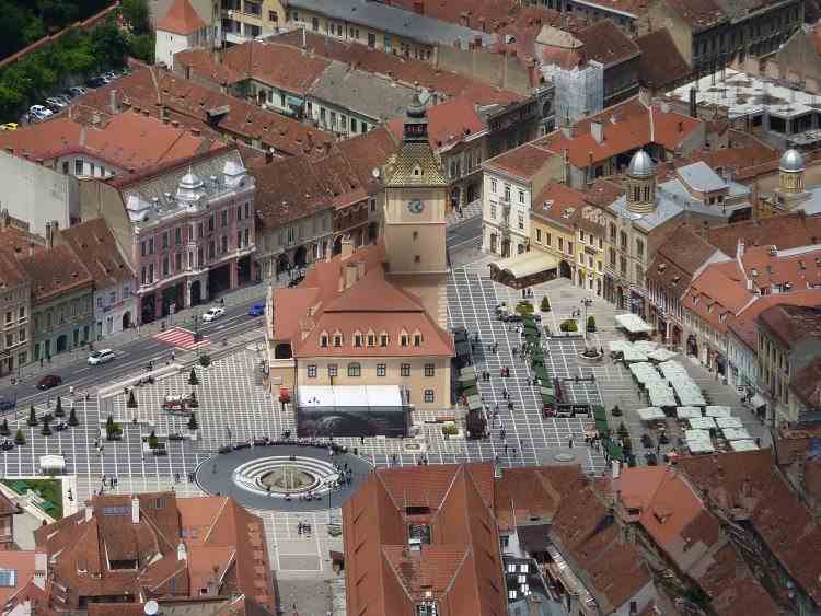 Viteza maximă de circulație în centrul istoric al Brașovului a fost limitată la 30km/h