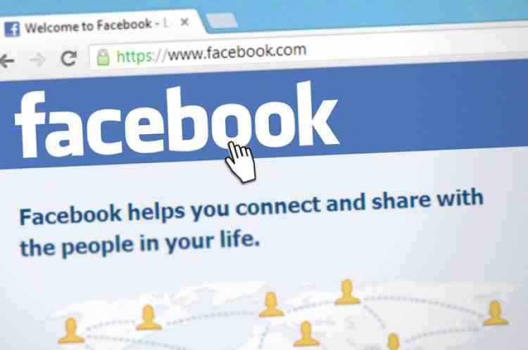 Facebook plănuiește schimbarea numelui companiei