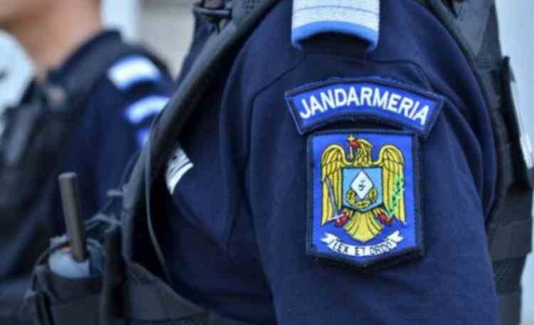 Un jandarm din Cluj e cercetat pentru că a tras cu arma asupra unui bărbat care l-a atacat cu un cuțit - Jandarmul a fost rănit