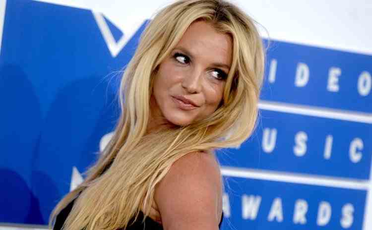 Tutela cântăreței Britney Spears a fost încheiată după 13 ani