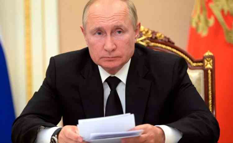 Vladimir Putin: Manevrele NATO în Marea Neagră reprezintă o provocare serioasă pentru Rusia