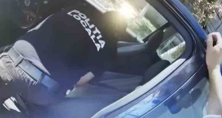VIDEO: Agentul care spăla mașina șefului Poliției Locale din Bârlad a fost avansat în funcție - Cum au fost umiliți cei care au făcut publică povestea