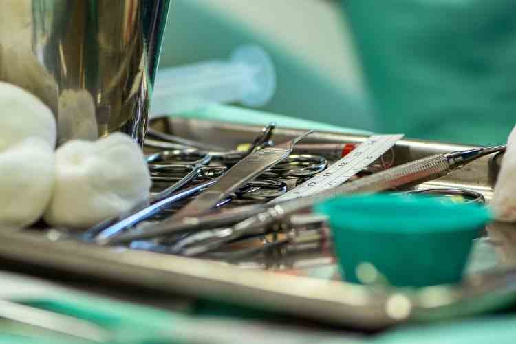 Medic chirurg amendat în Austria, pentru că a amputat piciorul greșit al unui pacient