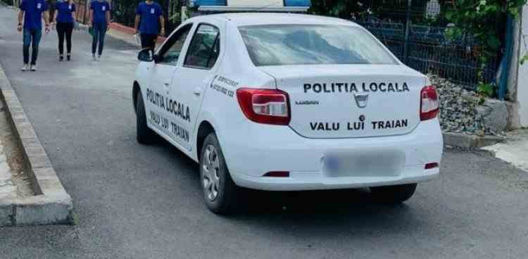 Șef de Poliție Locală din Constanța, acuzat de șantaj și de o serie de agresiuni: Subordonații spun că sustrage documente din primărie și bate cetățeni