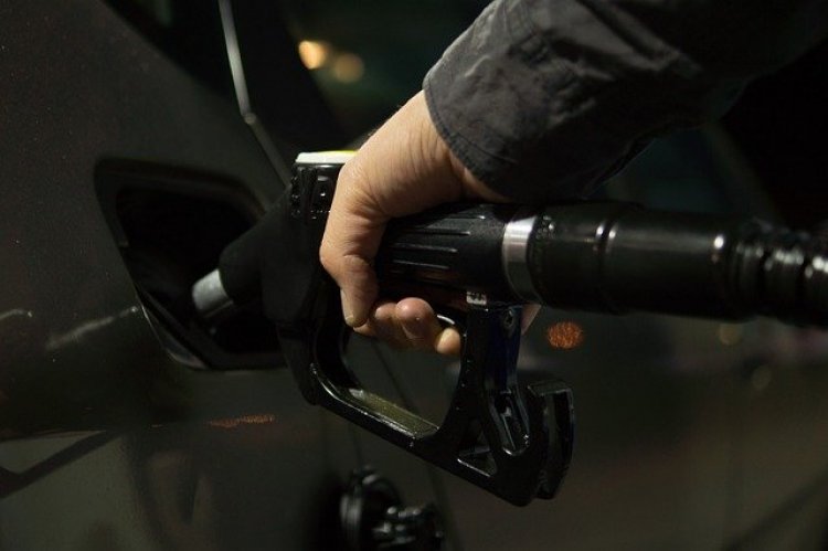 Panică în benzinării - Ministrul Energiei: „România nu are nicio problemă cu aprovizionarea cu carburanți în benzinării”