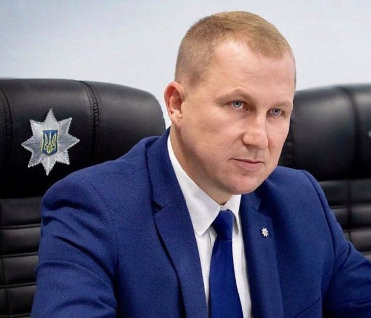 Un șef de Poliție din Ucraina vrea să se predea rusilor, în schimbul evacuării copiilor din Mariupol