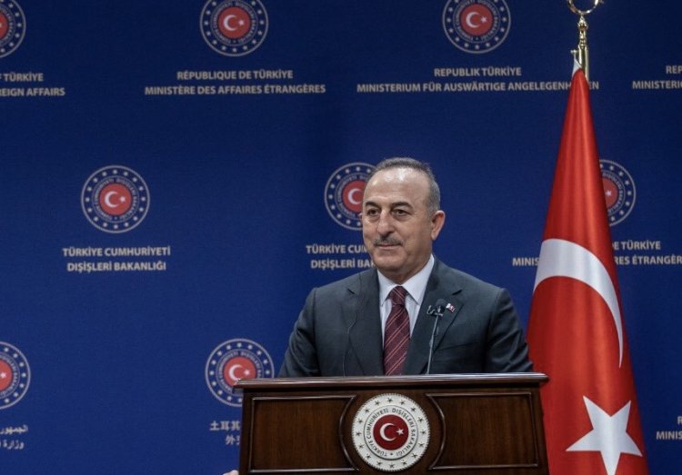 Ministrul turc de Externe: Oligarhii ruși sunt bineveniți în Turcia, atâta timp cât respectă legea turcă
