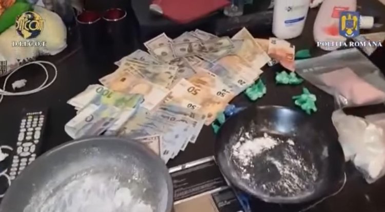 VIDEO: Cinci persoane prinse în flagrant, în timp ce vindeau droguri la un festival de la Mamaia