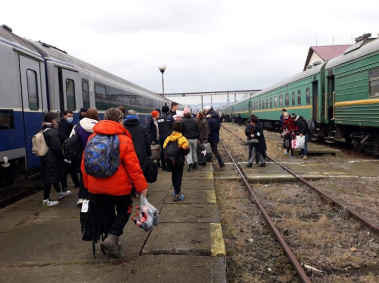 CFR Călători a prelungit perioada de gratuitate a biletelor Help Ukraine până la finalul lunii Mai