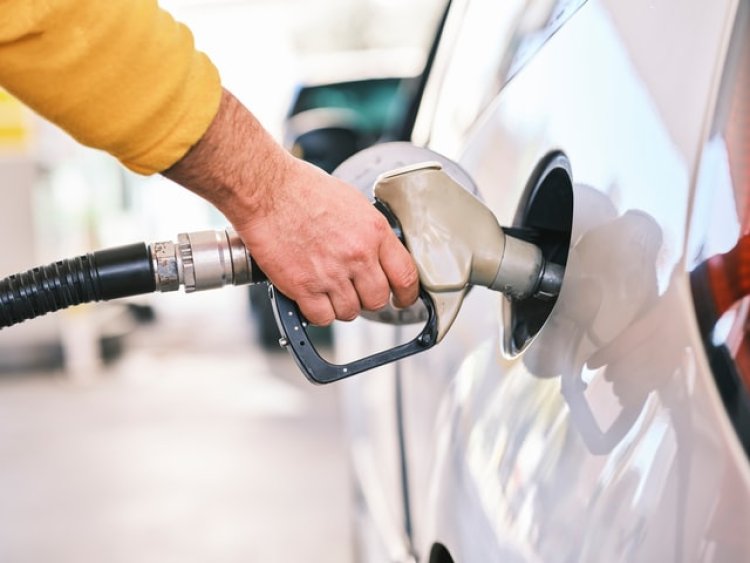 Ministerul Finanțelor propune un ajutor de stat de 50 de bani pe litrul de combustibil pentru transportatori și distribuitori