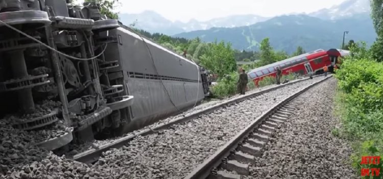 Trei persoane au murit și zeci au fost rănite, după ce un tren a deraiat în Germania