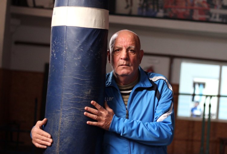 Doliu în boxul românesc: Costică Dafinoiu, fost pugilist și antrenor, a murit la vârsta de 68 de ani
