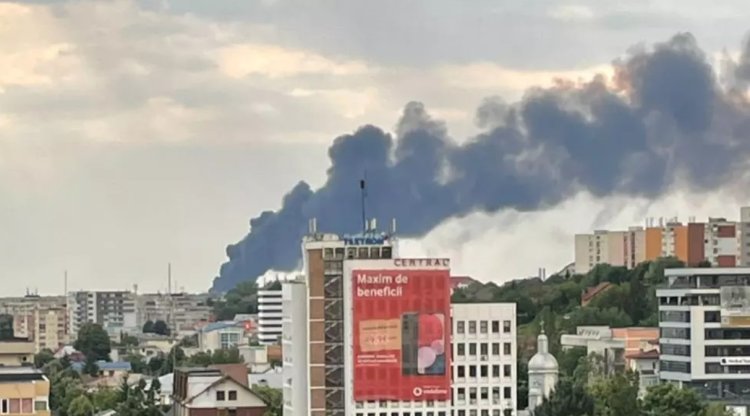 Incendiu de proporții în Argeș - Autoritățile au emis mesaj RO-ALERT