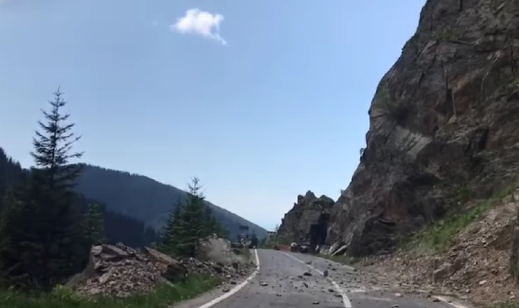 VIDEO: Circulația pe Transfăgărăşan a fost închisă