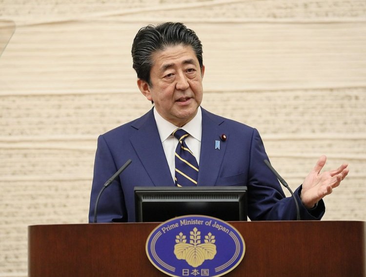 UPDATE - VIDEO: Fostul premier al Japoniei a fost împușcat în piept, în timpul unui eveniment electoral