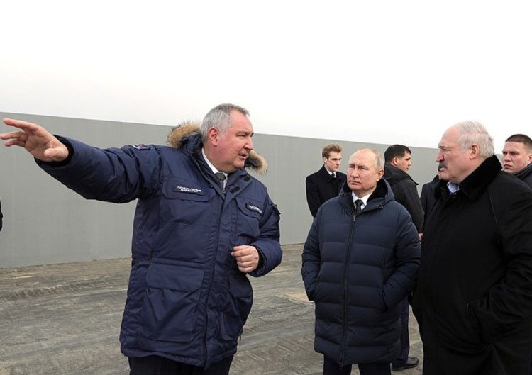 Vladimir Putin l-a demis pe şeful agenţiei spaţiale ruse, Dmitri Rogozin