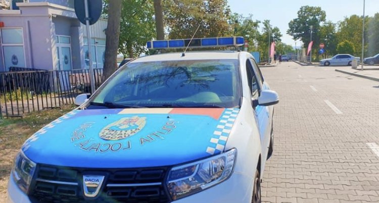 Polițiștii locali din Bacău cer spor pentru că fac febră musculară la degete, din cauza tastaturii