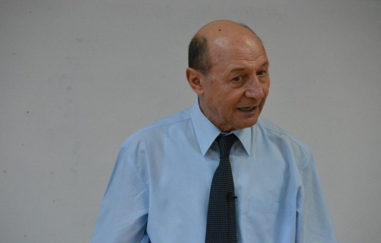 Fostul președinte Traian Băsescu rămâne colaborator al Securității - Acesta nu mai contestă decizia care i-a conferit acest statut