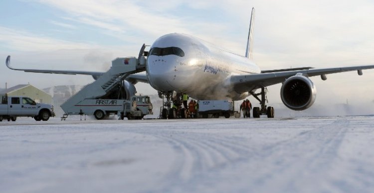 15 zboruri ale companiei Wizz Air, către și dinspre România, au fost anulate din cauza ninsorilor puternice din Regatul Unit