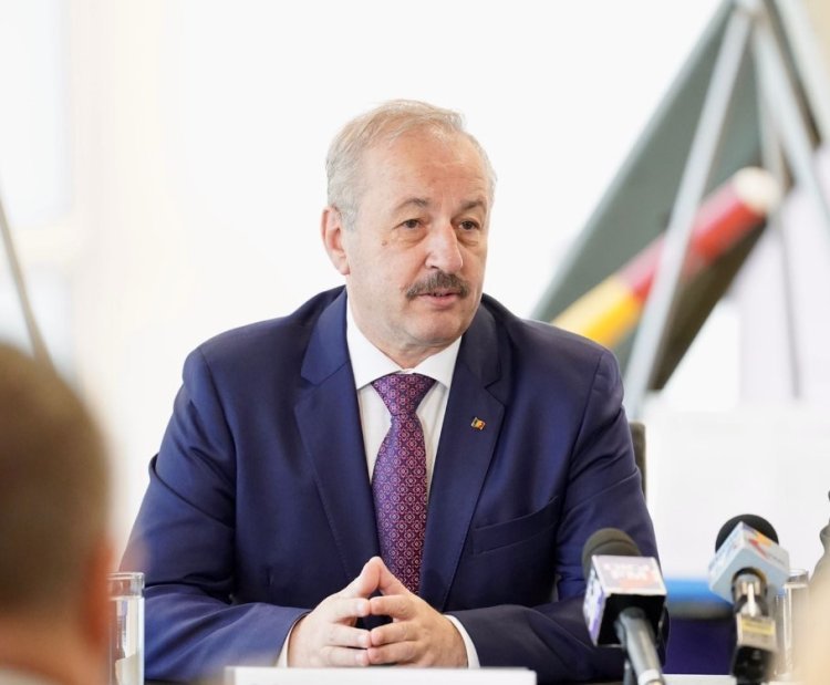 Fostul ministru al Apărării, Vasile Dîncu, a explicat motivul pentru care a fost forţat să demisioneze din guvern