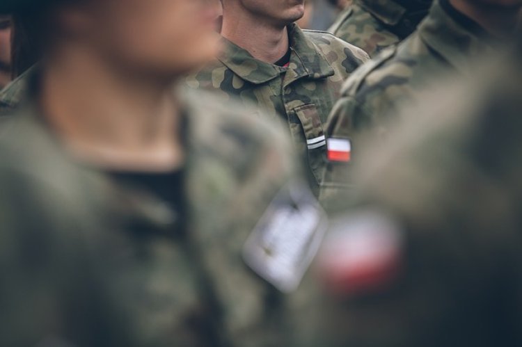 Forţele armate ale Poloniei înregistrează un nivel record de recrutări de la declanşarea invaziei ruse asupra Ucrainei