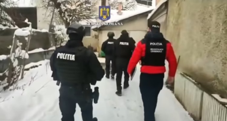 Percheziții DGA - Sunt vizați polițiști de la IPJ Brașov care primeau mită că să nu aplice măsuri contravenționale