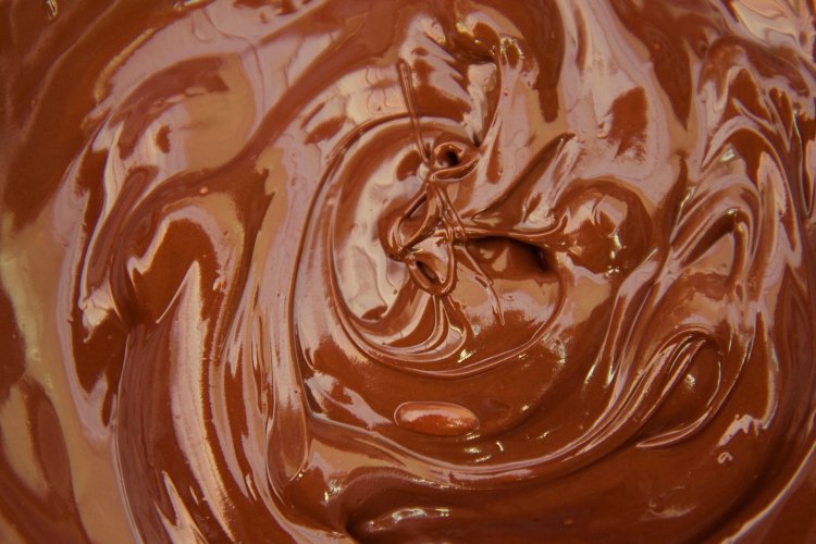 Fabrică de dulciuri din Statele Unite, amendată după ce doi muncitori au căzut în cuva de ciocolată