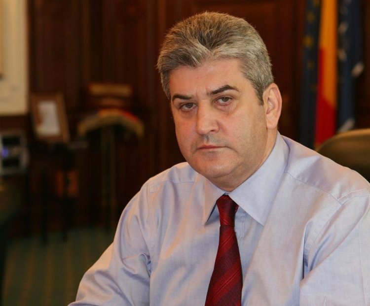 Tribunalul Bucureşti ar putea da vineri sentinţa în dosarul lui Gabriel Oprea privind decesul poliţistului Bogdan Gigină