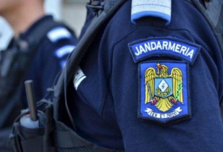 Crimă într-o casă din Brașov: Un jandarm a fost ucis, un pompier şi un alt tânăr, înjunghiați - Agresorul și-a tăiat venele