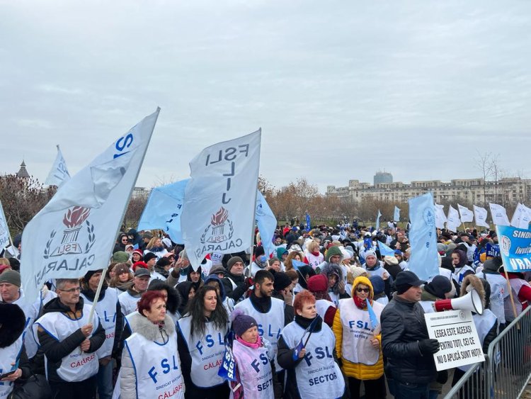 Sindicaliștii din Educație protestează, astăzi, în Piața Victoriei