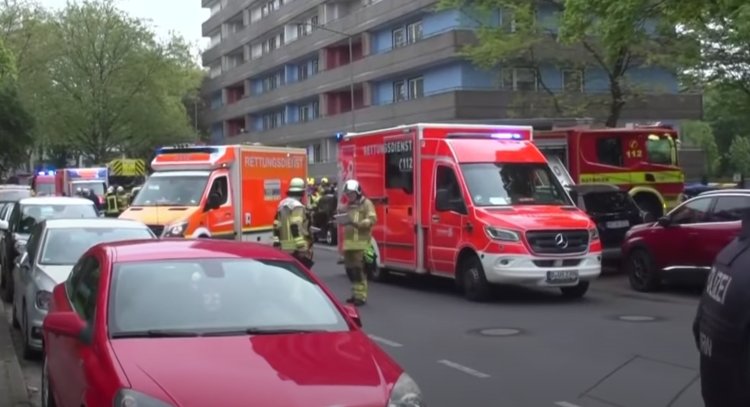 Explozie provocată de un bărbat în orașul german Ratingen - 12 pompieri și polițiști au fost răniți