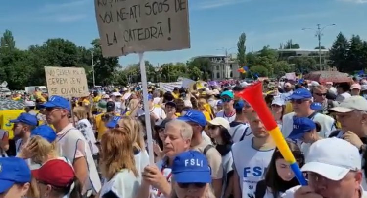 Tribunalul București a respins cererea unei femei care a vrut ca greva din educație să fie declarată ilegală