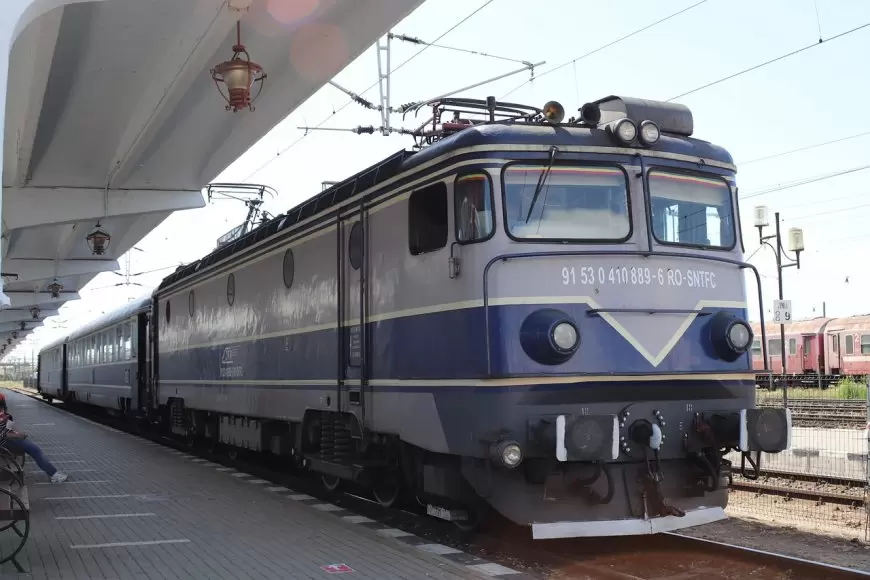 Doi copii și o profesoară au leșinat într-un tren de pe ruta București-Constanța, din cauza căldurii excesive