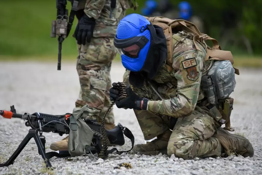 Un raport al Pentagonului arată că numeroase arme occidentale trimise către Ucraina au fost furate de organizații criminale