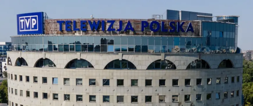 Mass-media publică, ținta reformelor noului Guvern Polonez - Instituțiile media de stat, acuzate de propagandă: „TVP a fost închisă”